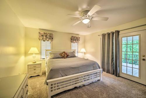 Apartamento Large Condo With Wraparound Deck Less Than 1mi To Marina