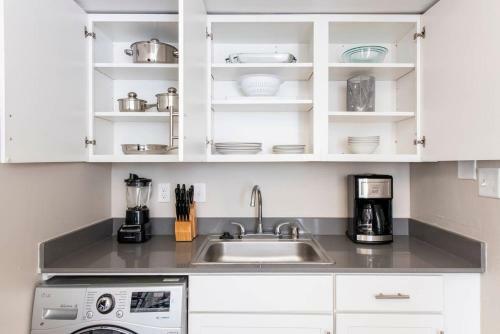 Apartamento Abode Vue At 3rd Downtown 1-bedroom