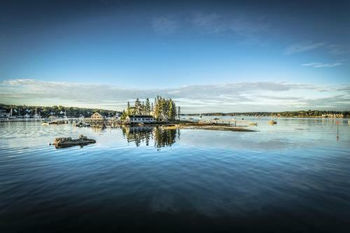 Exceptional Vacation Home In Boothbay Harbor Home