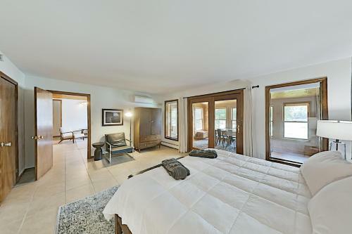 Gorgeous Waterfront Home On Westport Island Cottage