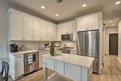 Apartamento Chic Condo With Balcony 1mi To Annapolis Harbor