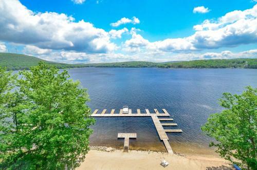 503f - Lakefront 3 Level Condo With 3 Bedrooms, 2 Baths, Recently Renovated!
