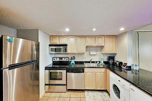 Apartamento Updated Oceanfront Patio Condo At The Colonial Condo
