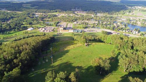 3 Bed 4 Bath Vacation Home In Deep Creek Lake