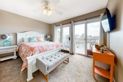 Bayfront Beauty At Mallard Landing