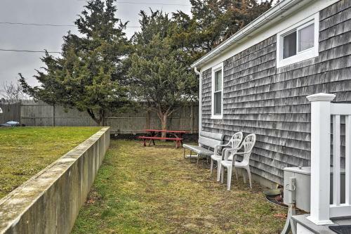 Apartamento Cape Cod Condo With Yard 300 Ft To Craigville Beach!