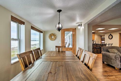 Waterfront Bay City Home With Dock And Boat Launch!