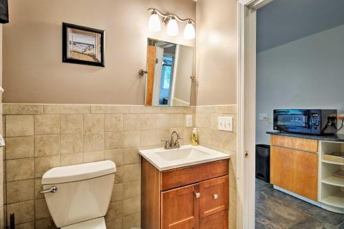 Lake Charlevoix Home With Deck, Walk To Downtown!