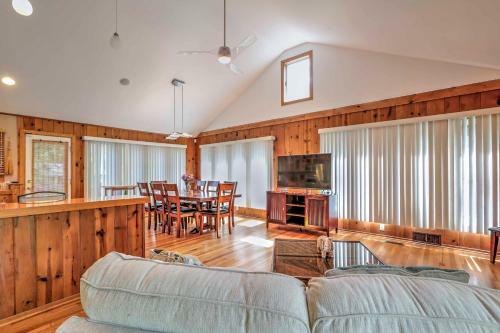 Alluring Union Pier House With Hot Tub And Fire Pit!