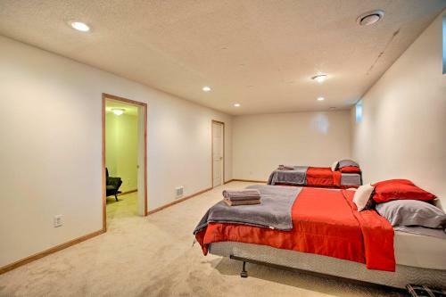 Executive Eden Prairie Home With Deck, Game Room