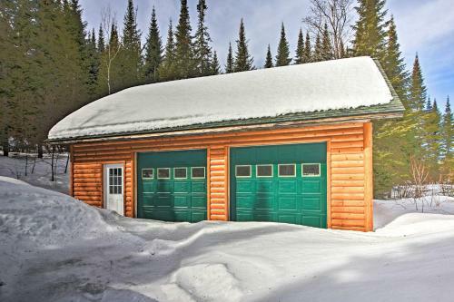 Lakefront Log Cabin With Dock About 9mi To Lutsen Mtn