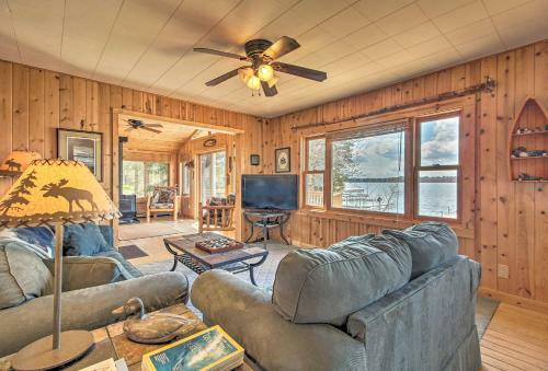 Lakefront Nisswa Cabin With Spacious Deck And Kayaks!