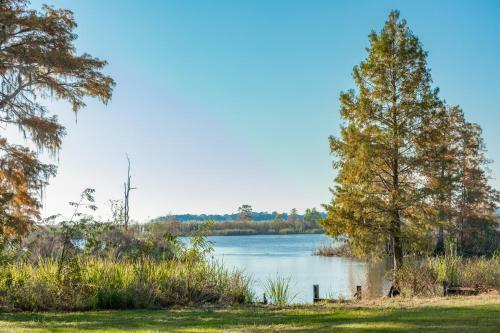 Hotel Crown Resorts At Hickory Hills