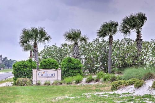 Gulfport Home With Deck And Grill, Walk To Beach!