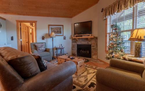 Grey Moose Lodge Cabin