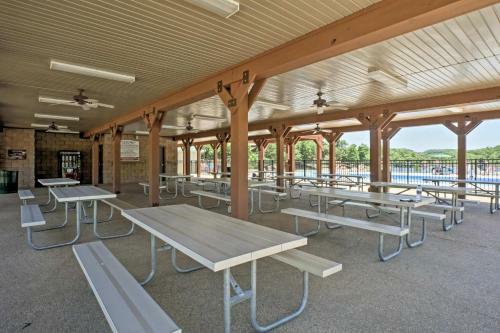 Branson Lodge In Stonebridge With Resort Amenities!