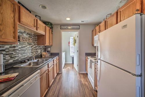 Apartamento Branson Condo With Pool Access And Deck, Mins To Strip