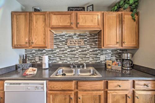 Apartamento Branson Condo With Pool Access And Deck, Mins To Strip