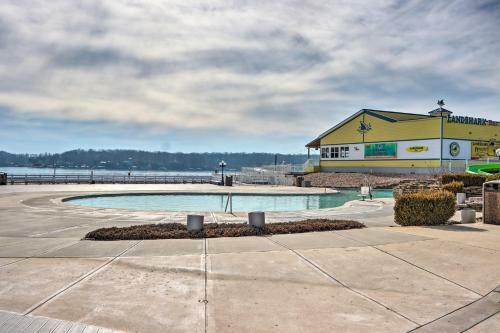Margaritaville Resort Home With Lake-view Deck!