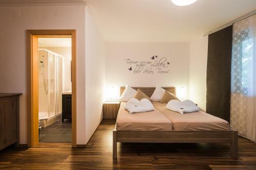 Hostal Pension Julia - Haus Elisabeth - Weinhof Lang