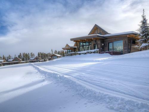 Silvertip Cabins By Big Sky Vacation Rentals