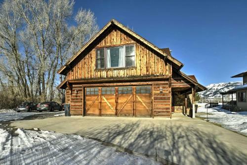 Secluded Luxury Home - 20 Mi To Bridger Bowl Ski!