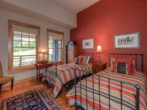 Moonlight Penthouse By Big Sky Vacation Rentals