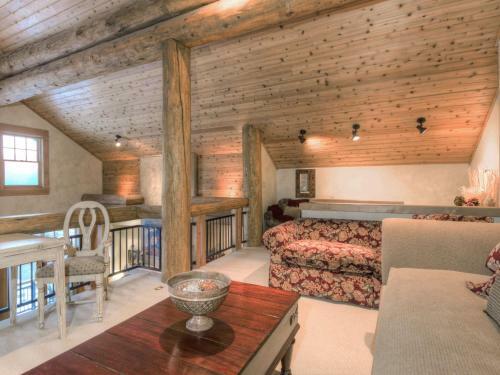 Moonlight Penthouse By Big Sky Vacation Rentals