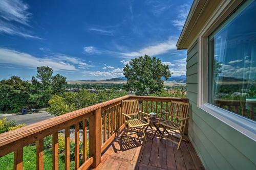 Yellowstone Country Family Home With Deck And View