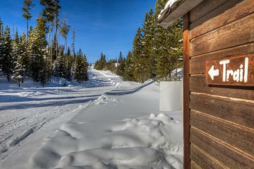 Leaf Lodge By Big Sky Vacation Rentals