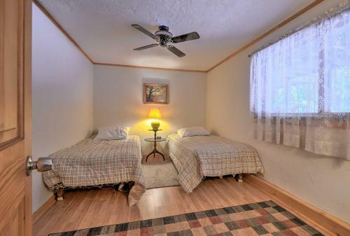 Cozy White Mountain Home - 5 Mins To Attitash Mtn!