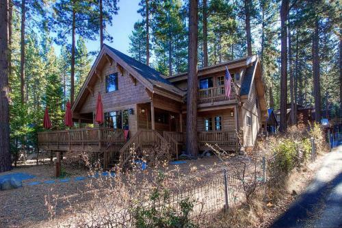 Smokey Joes By Lake Tahoe Accommodations