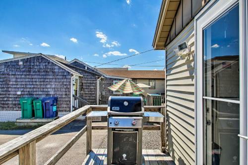 Hampton Cottage - Walk To Beaches And Marina!