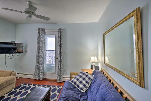 Ocean-view Apartment - Walk To Cafes And Beach!