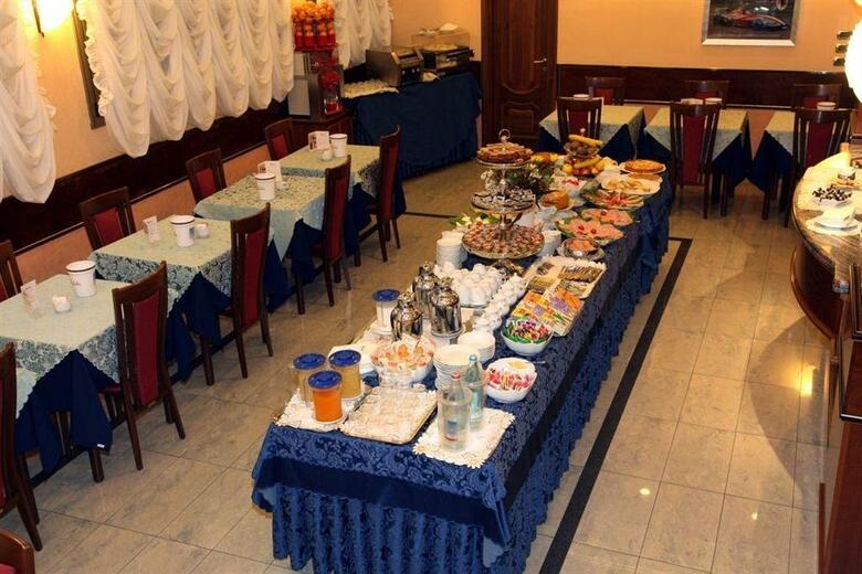 Mokinba Hotels King