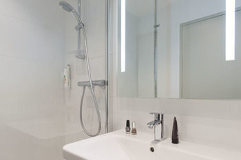 Hotel Kyriad Lyon Perrache Confluence