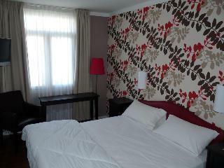 Hotel Lutetia(.)