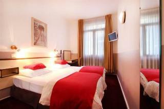 Hotel Lutetia(.)