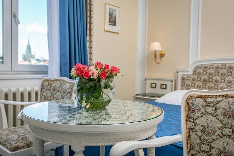 Hotel Ambassador-zlat� Husa