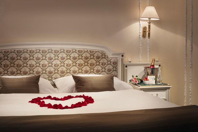 Hotel Ambassador-zlat� Husa
