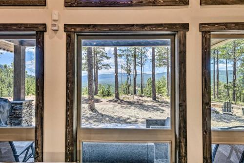 Custom Mountain Home Views, Hot Tub And Fire Pit!