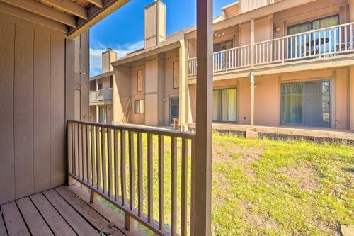 Cozy Angel Fire Townhome, 0 4 Mi To Mountain!