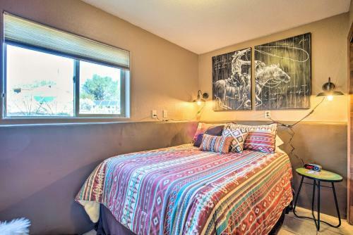 Secluded Desert Home With Fire Pit 3 Mi To Taos