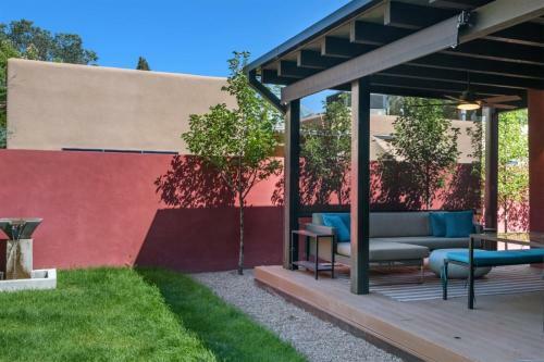 Casa Rojo - Sleek And Comfortable, Blocks From The Plaza