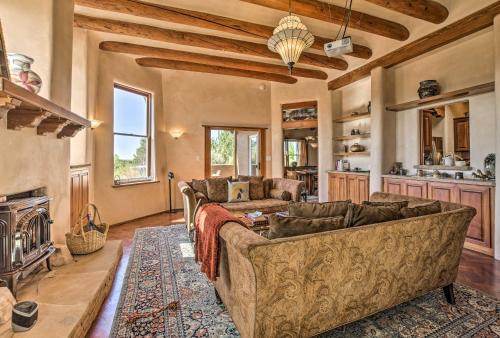 Stunning Santa Fe Sw-style Getaway With Indoor Pool!