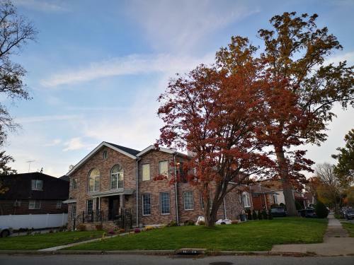 The Best Location Of Bayside House
