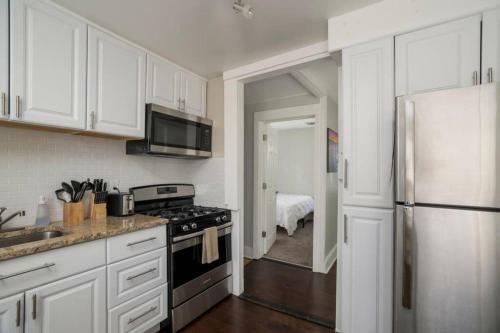 Apartamento Modern And Bright Elmwood Village Loft