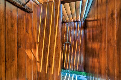 Apartamento Cozy Fire Island Studio With Deck, Walk To The Beach
