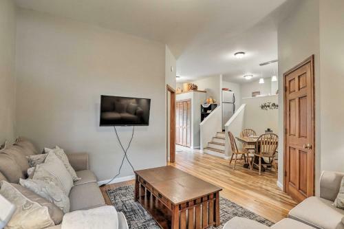 Unique Finger Lakes Home On Cayuga Wine Trail