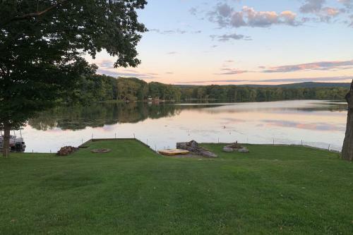 Family Lake Home Paddleboards, Kayaks And Fire Pit!